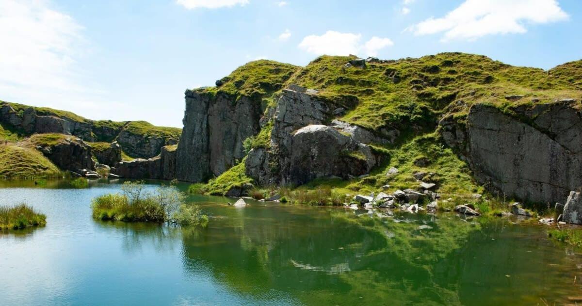 Вілла Dartmoor Barn On North Hessary Tor Єлвертон Екстер'єр фото